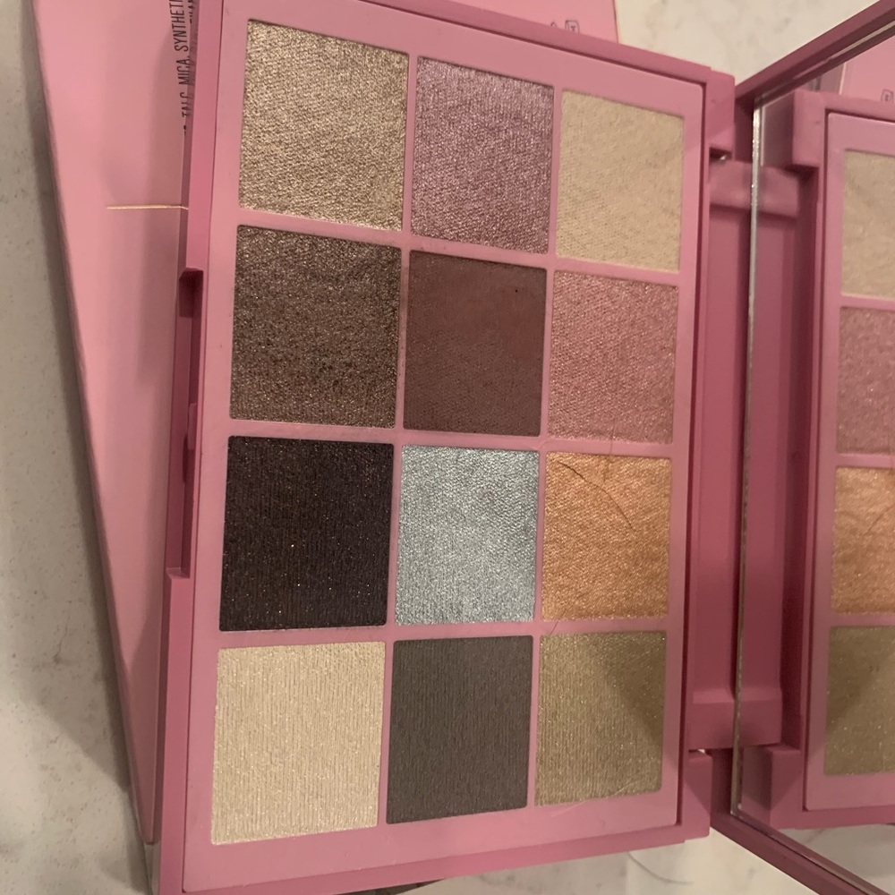 Brand new Doll Face 12 shade eyeshadow pallette in Nudie Boudoir